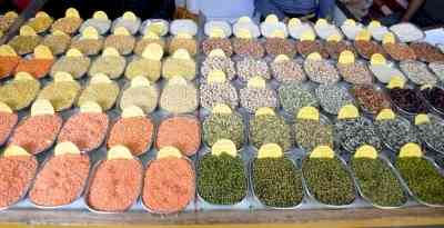 Govt warns against forward trade in pulses 