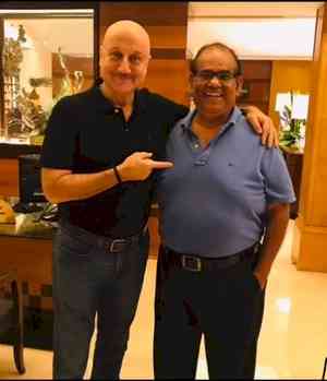 Anupam Kher remembers Satish Kaushik on 68th birth anniv: 'Miss your phone calls, your cribbing'