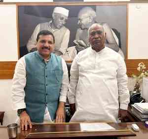 AAP leader Sanjay Singh, Kharge meet; discuss common manifesto for INDIA bloc