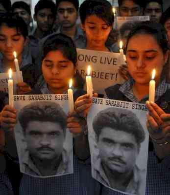Amir Tanba - inmate who killed Sarabjit Singh in Lahore jail, shot dead