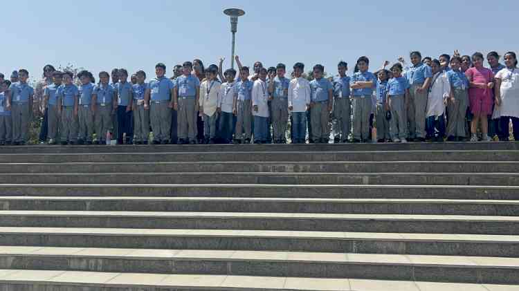 Shri Ram Global School Students have a memorable picnic by the Lake at AIPL Dream City Ludhiana