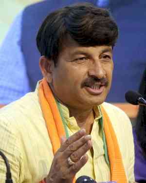 Manoj Tiwari calls for shifting Kejriwal from Tihar to UP's Dasna jail over 'sugar spike' reports