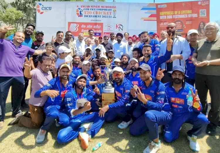 Prize distribution function of S.Angad Singh Memorial - 9th CICU Corporate T-20 Cricket Tournament - 2023