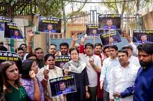 Atishi, AAP workers carrying insulin gather outside Tihar Jail