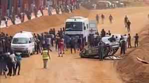 7 killed, 23 injured in Sri Lanka car race accident