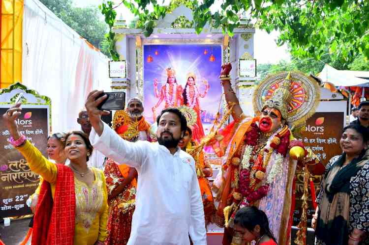 Tarun Khanna lauds COLORS' innovative 4D `Laxmi Narayan’ temple installed in Delhi, calls it a 'Source of Spiritual Solace'