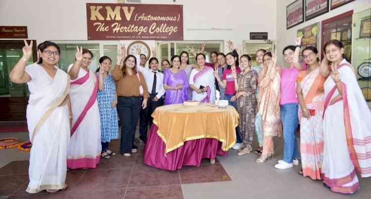 KMVites raise toast to International Placement Success