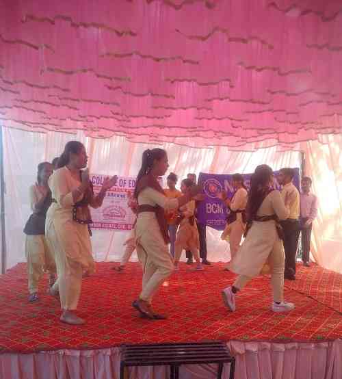 Students perform Nukkad Natak, form human chain to spread awareness among voters