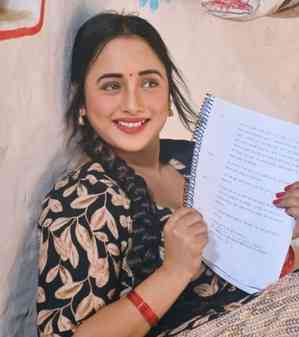Rani Chatterjee goes ethnic in BTS glimpse of new movie 'Didi No 1'