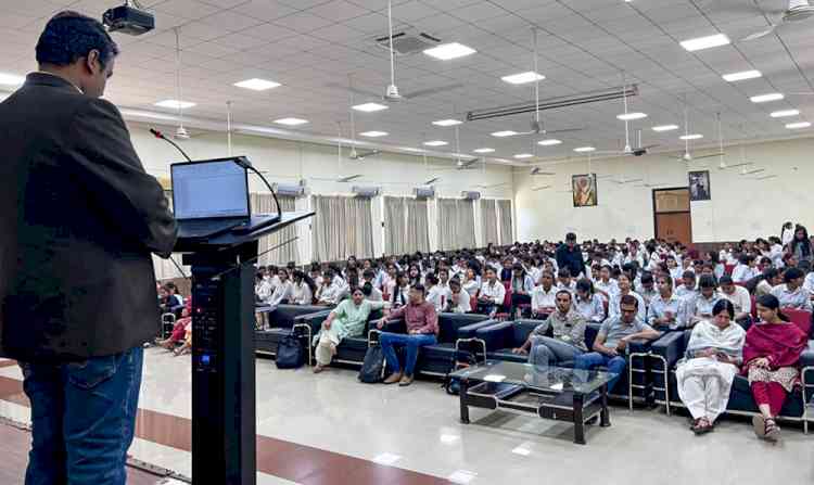 बीपीएसएमवी की छात्राओं को कराया जाएगा निशुल्क साइबर सुरक्षा संबंधी कोर्स