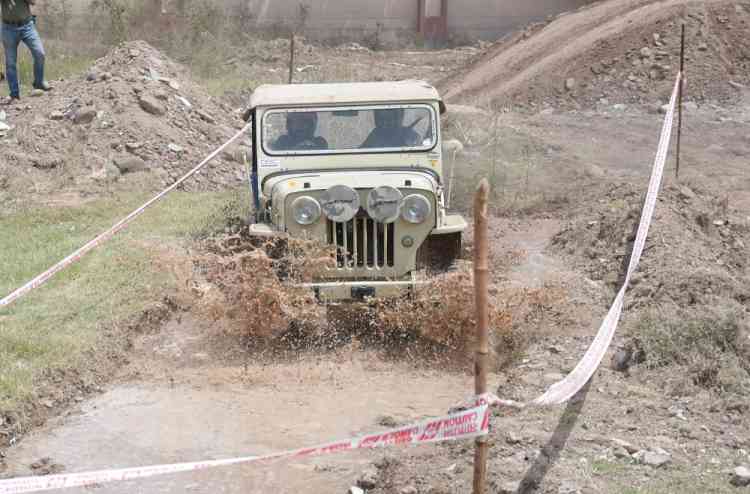 Over 200 motor enthusiasts take part in Indian Motorsport Carnival