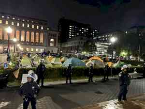 Police arrest protesters at Columbia University, clear occupied building