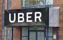 10,000 London cabbies sue Uber for millions over taxi-booking rules
