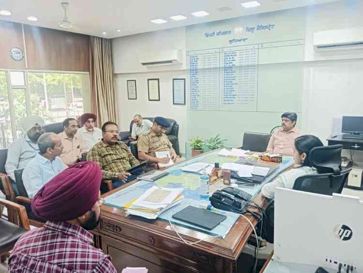 DEO Sakshi Sawhney holds meeting to finalize arrangements for smooth nomination process