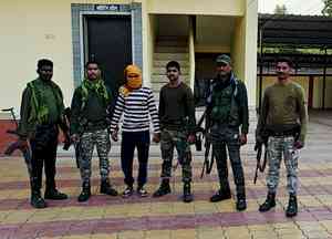 Dreaded Maoist with Rs 1.50 lakh bounty held in Maha's Gadchiroli