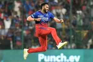 IPL 2024: Superb bowling by Dayal, Vyshak, Siraj sees RCB bowl out GT for 147