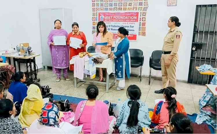 Women prisoners undergo month-old tailoring course