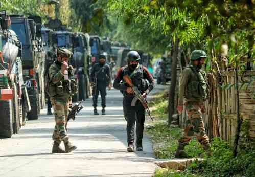 IAF convoy attack: Several detained in searches in J&K's Poonch, LeT believed to be responsible (2nd Lead)