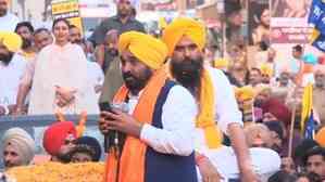 Punjab CM campaigns in Kharar for Anandpur Sahib candidate