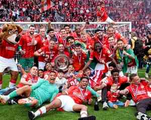 Football: PSV clinch 25th Eredivisie title, first in six years