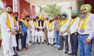 Akali Dal candidate from Chandigarh joins AAP
