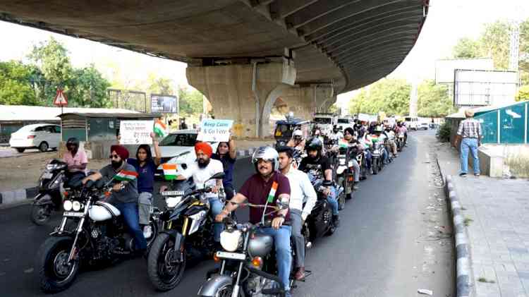 Is baar 70 paar- Bike rally held to create voting awareness