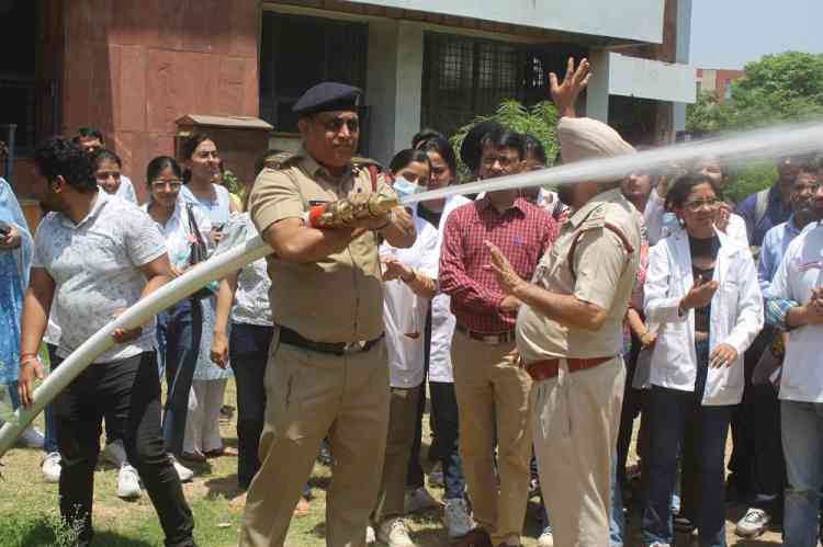 Fire drill and fire safety demonstration at dental institute, PU