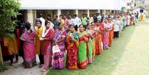 Sporadic incidents of violence reported in Bengal as polling underway