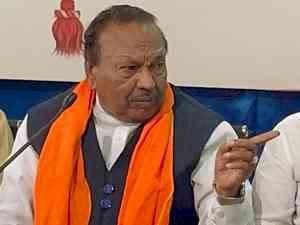 Eshwarappa files complaint with EC, demands arrest of BJP MP Raghavendra over alleged fake video