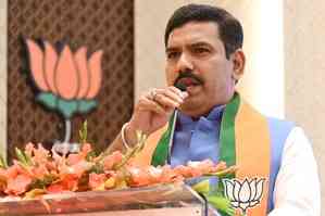 K’taka Congress will witness chaos soon: Vijayendra