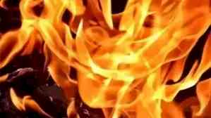 Worker charred to death in Delhi godown fire