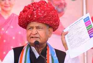 Former CM Gehlot deputes 'army' of Rajasthan Congress leaders on Amethi seat