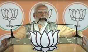 PM Modi says like Naxals, Cong considers entrepreneurs enemies of the country