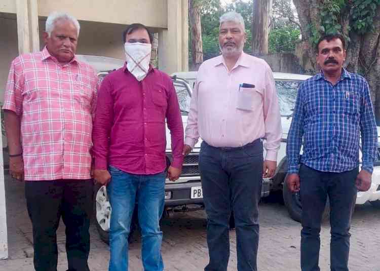 Vigilance Bureau arrests Ludhiana Municipal Corporation Clerk accepting Rs 11500 bribe for correction in birth certificate