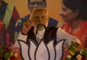 PM Modi enumerates ‘naari shakti’ schemes at Varanasi event, gives tips on spiking poll percentage (Lead)