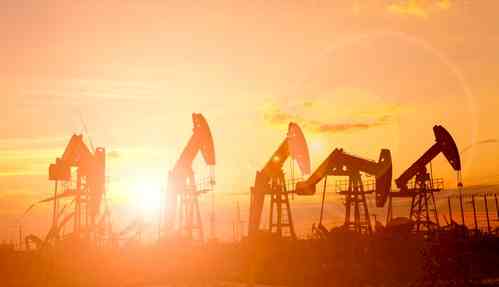 India to gain as global oil prices decline despite geopolitical tensions