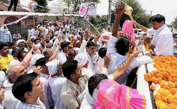 Lok Sabha Polls 2024: 437 notices issued for MCC violations; admn resolves 1043 complaints on C-Vigil as of now 