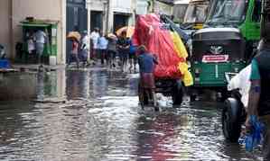 Over 500 people sent to safe locations due to adverse weather in Sri Lanka