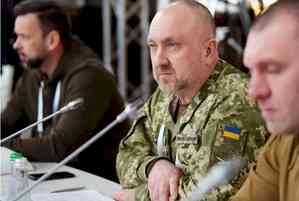 Ukrainian officers face probe over failures in Russian advance