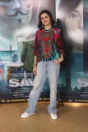 Divya Khossla wore two pairs of jeans, no-makeup for jailbreak thriller 'Savi'