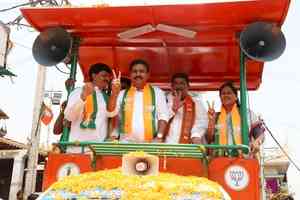Exit Polls put BJP ahead in K'taka with reduced seat count; Congress to make gains