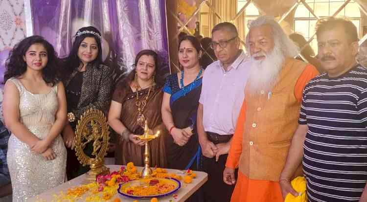 बच्चों का हुनर तराशने के लिए उनका विभिन्न गतिविधियों में भाग लेना आवश्यकः राजेश जैन