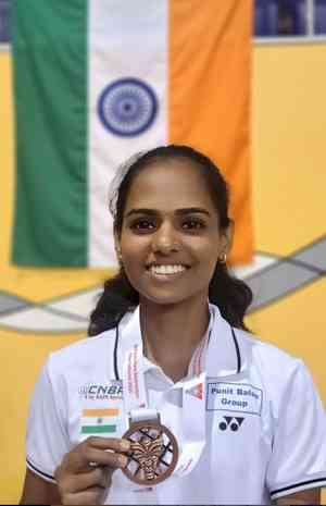 Para-badminton player Aarti Patil wins bronze medal in Bahrain 