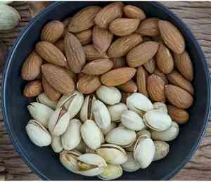 Adding nuts to weight loss diets could help achieve goal early: Study