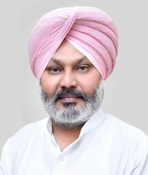 FD gives approval for implementation of the sixth pay commission on employees of aided institutions: Cheema