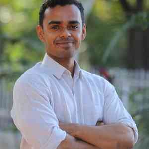 Digvijaya Singh' son slams Shivraj Chouhan's son for ‘Delhi bowing down’ remark