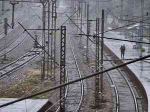 Centre fast-tracks Rs 5,879 crore worth new railway line projects in Maharashtra  