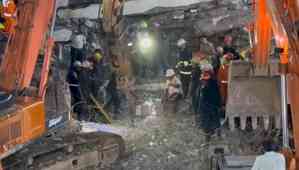 Surat building collapse: Death toll rises to 7