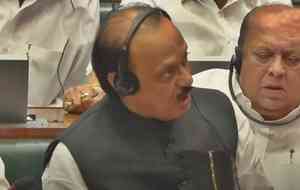After four adjournments, Maharashtra Assembly adjourned for the day amid slogan shouting