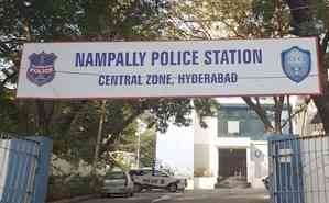 One injured as police open fire on armed robbers in Hyderabad